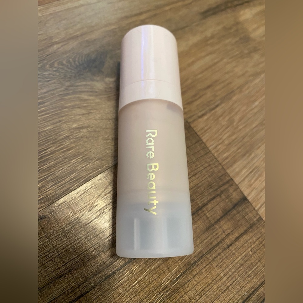 Rare Beauty Illuminating Primer by Selena Gomez